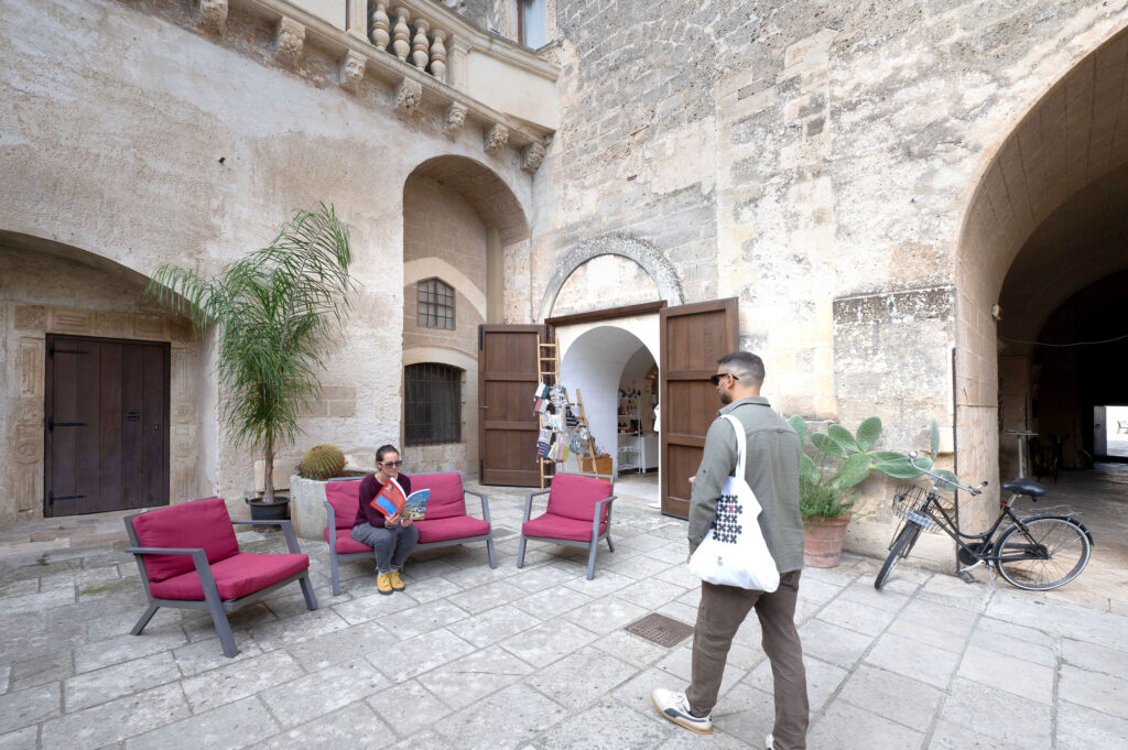 Il bookshop del Castello Volante di Corigliano d'Otranto