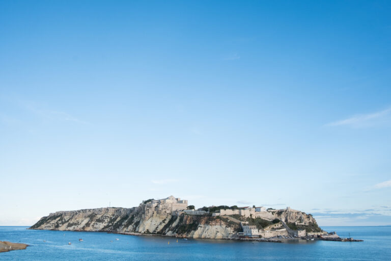 Fotografia Isola degli arrusi vista da lontano