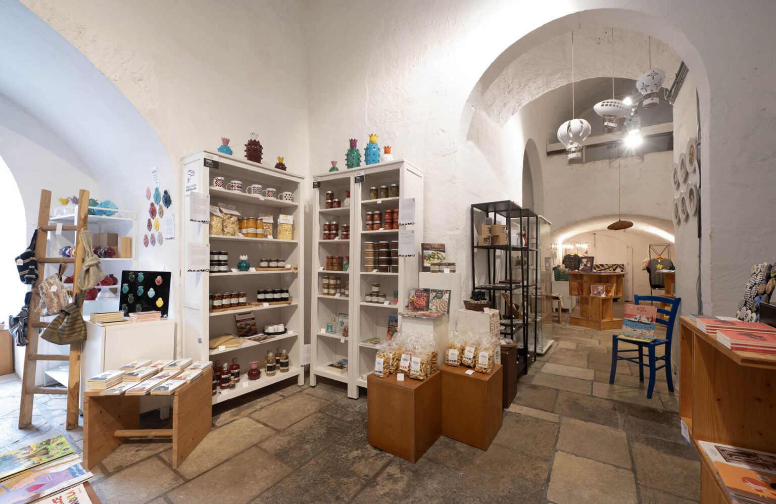 Bookshop_CastelloVolante_01